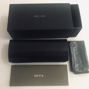 Dita Case Sunglasses Nomad Color Black